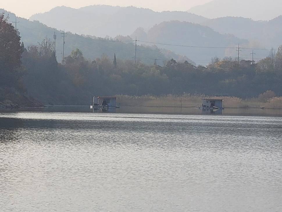 실리곡낚시터 조황입니다 (조황조행기 - 충주호조황속보)