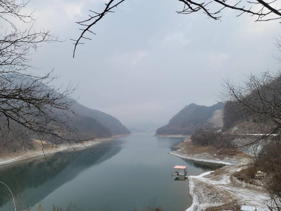실리곡낚시터 허리급 조황입니다 (조황조행기 - 충주호조황속보)