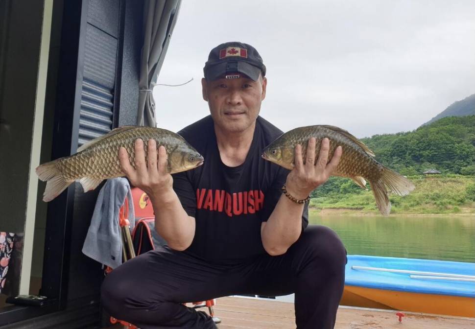 솔낚시터 주말 사짜 조황소식 전합니다 (조황조행기 - 충주호조황속보)