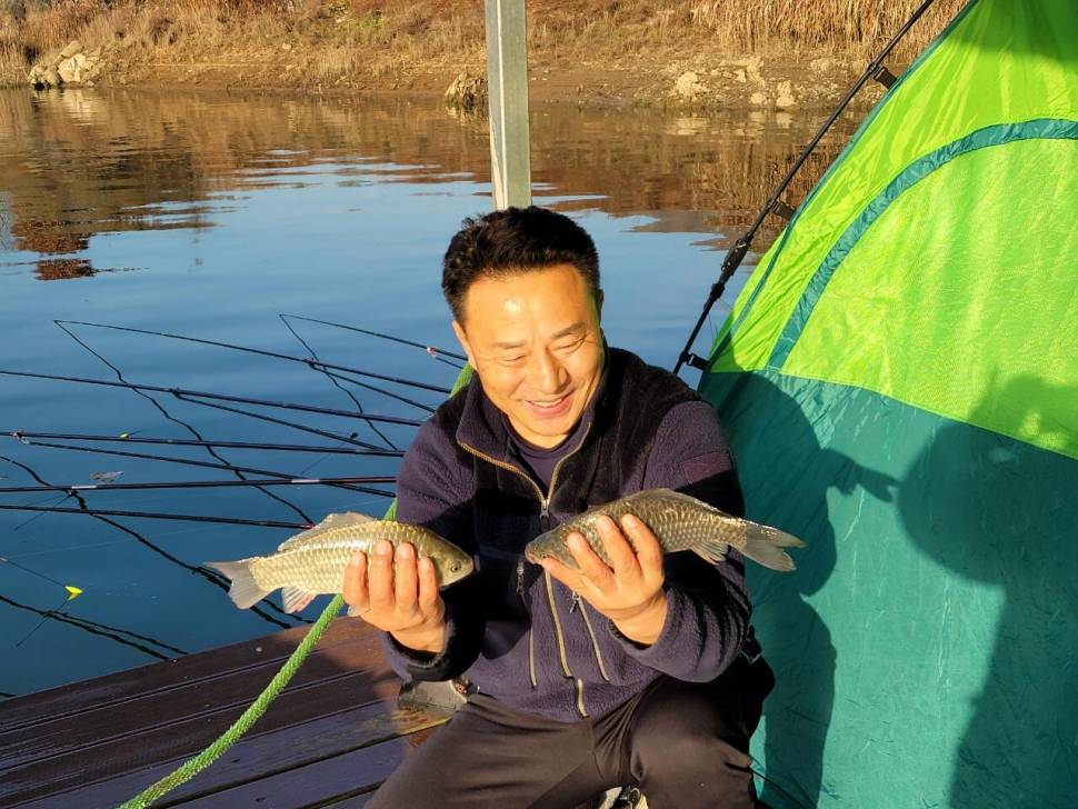 청풍신리낚시터 41cm4짜 조황정보입니다 (조황조행기 - 충주호조황속보)