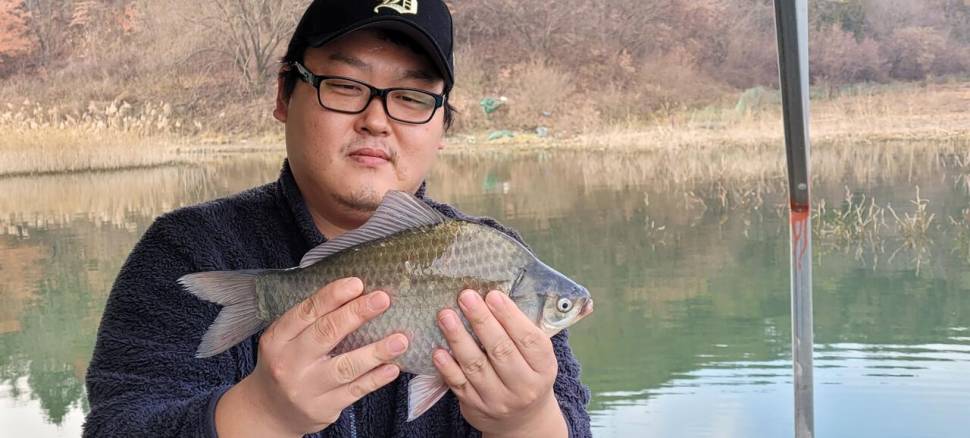 실리곡낚시터 허리급 조황입니다 (조황조행기 - 충주호조황속보)
