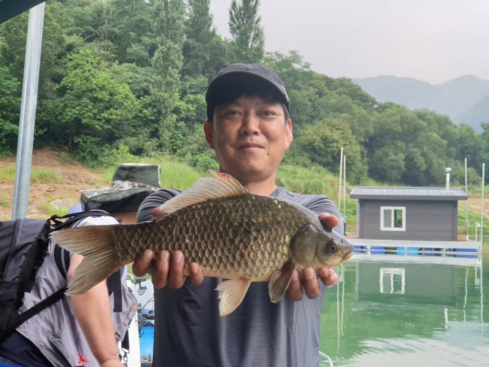 솔낚시터 오름수위 조황소식 전합니다 (조황조행기 - 충주호조황속보)
