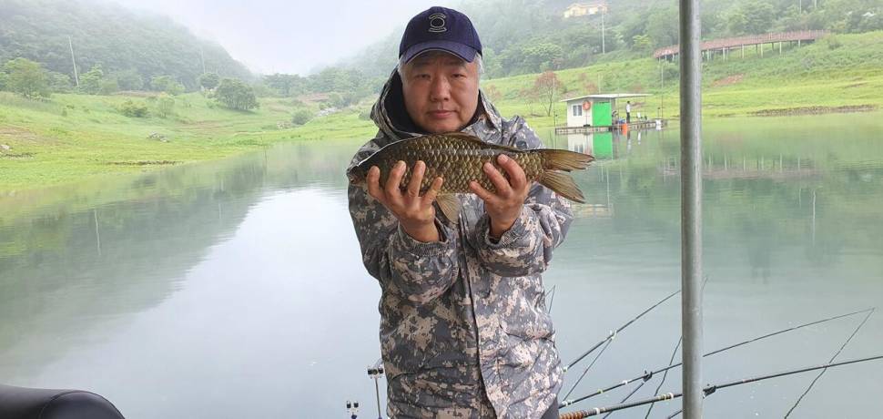 용곡 김기호 낚시터 사짜 마리수 조황 입니다 (조황조행기 - 충주호조황속보)