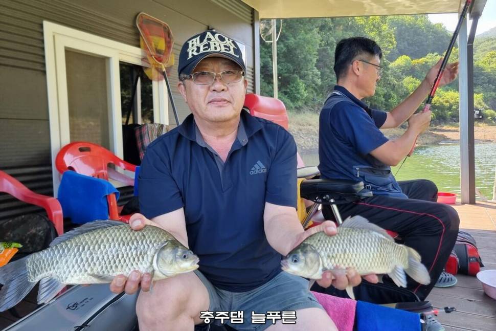 휴가계획 잡아보세요 (조황조행기 - 충주호조황속보)