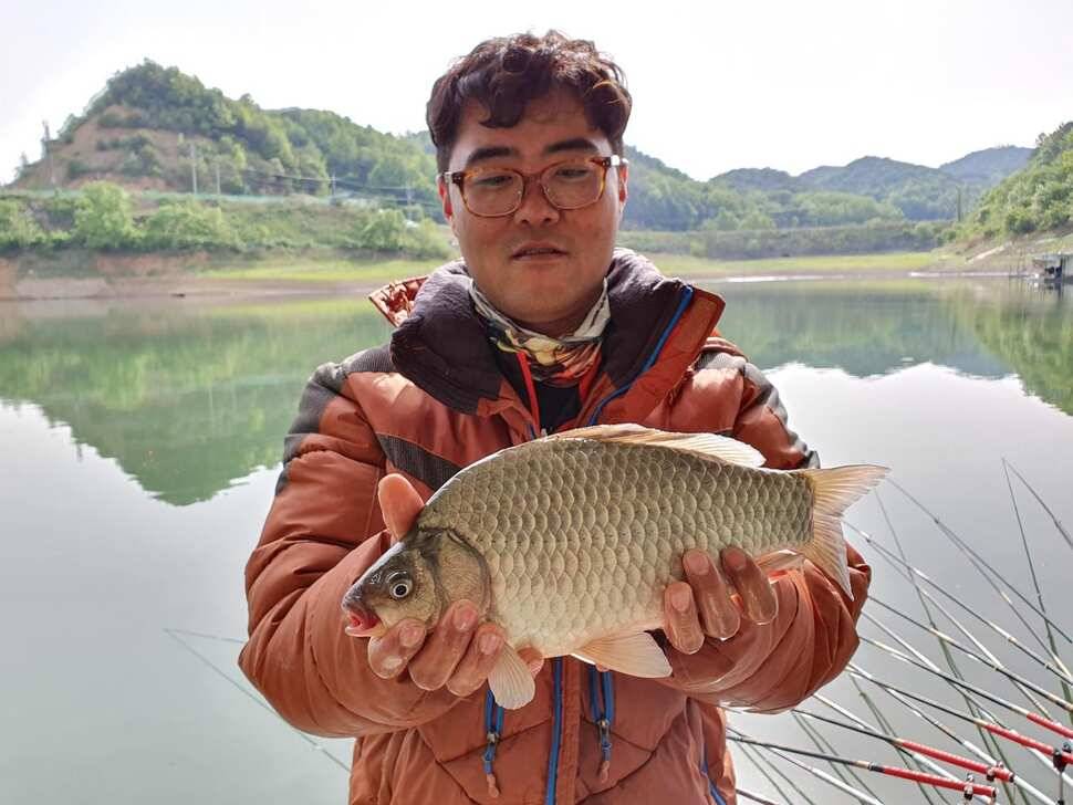 실리곡낚시터 조황입니다 (조황조행기 - 충주호조황속보)