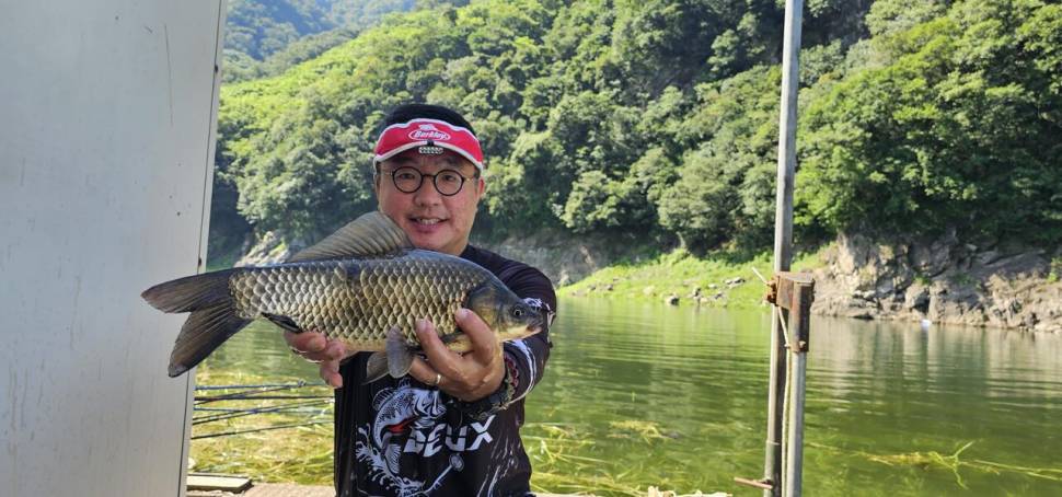 충주 명서낚시터 조황입니다 (조황조행기 - 충주호조황속보)