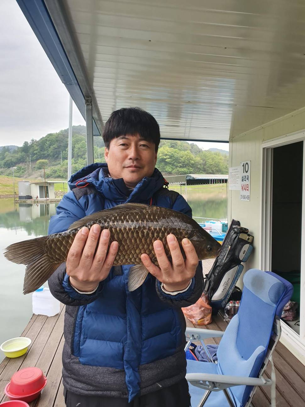 실리곡낚시터 41cm허리급 조황입니다 (조황조행기 - 충주호조황속보)