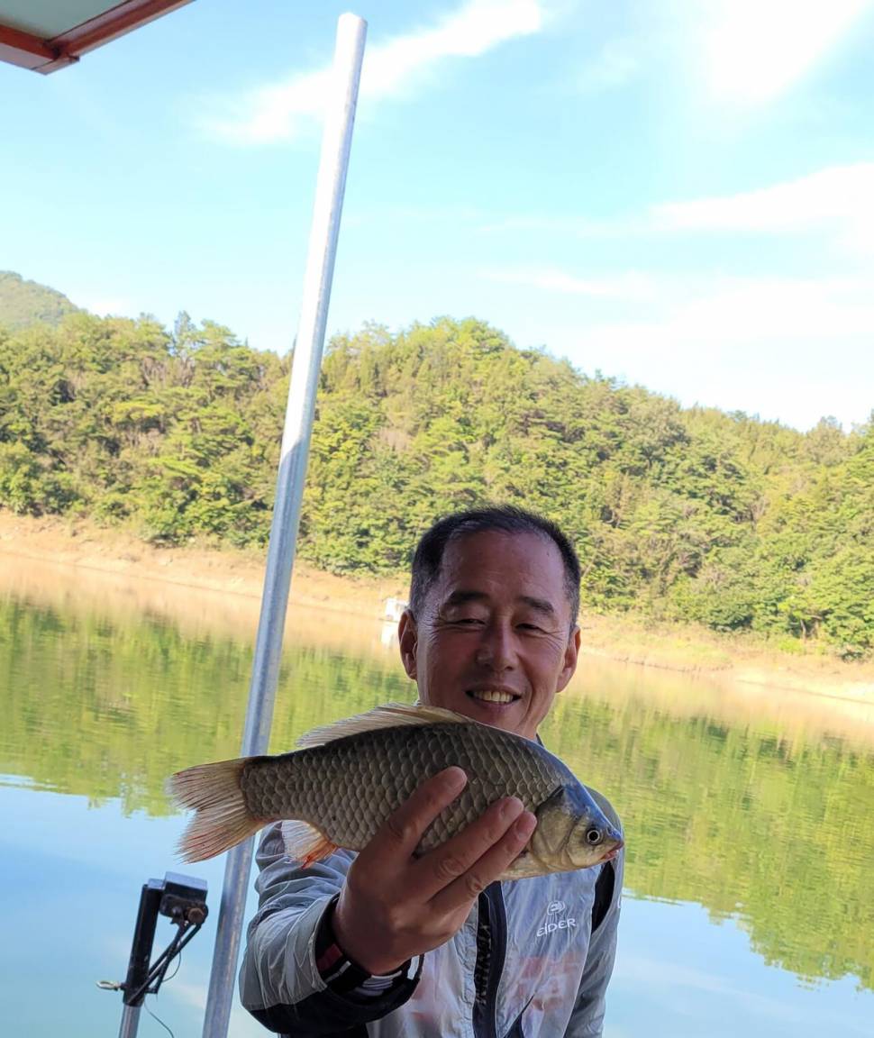 실리곡낚시터 조황입니다 (조황조행기 - 충주호조황속보)