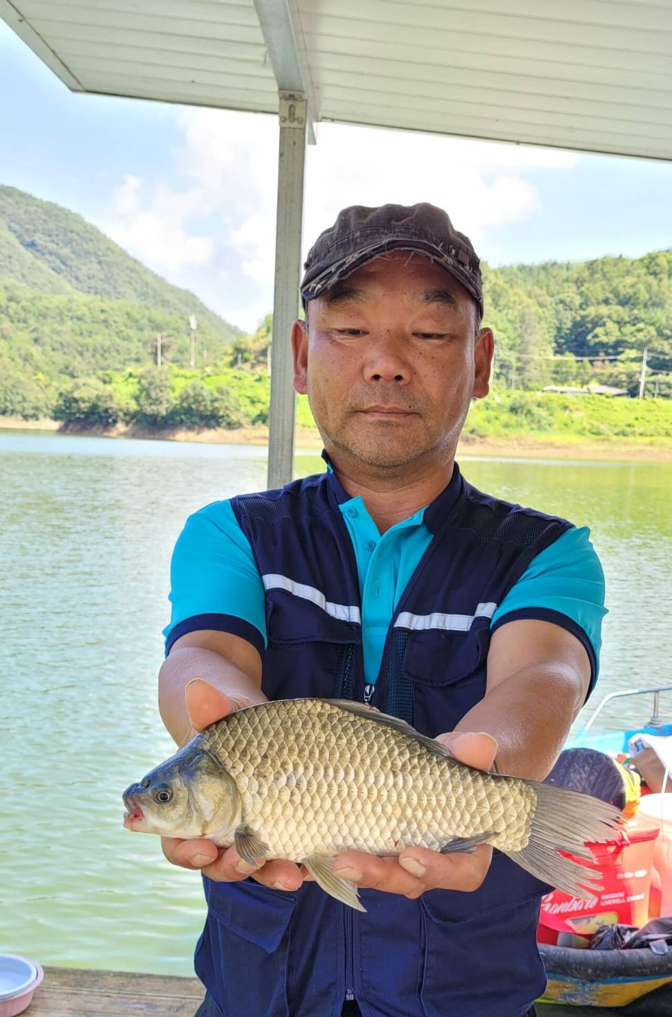 실리곡낚시터 허리급 조황입니다 (조황조행기 - 충주호조황속보)