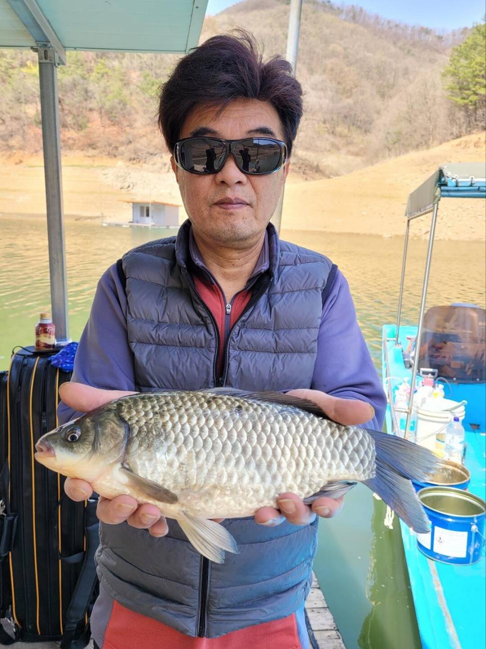 실리곡낚시터 허리급 조황입니다 (조황조행기 - 충주호조황속보)