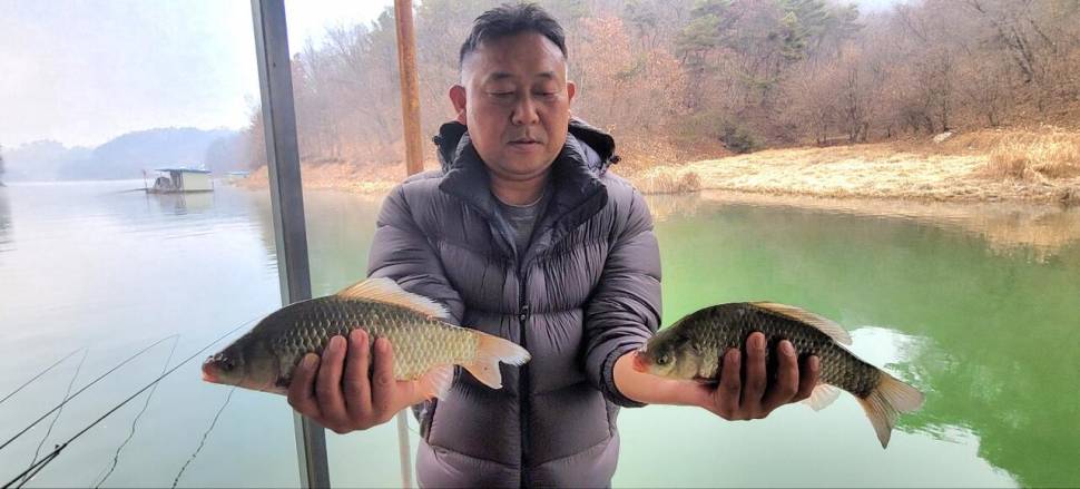 청풍신리낚시터 44cm 대물조황입니다 (조황조행기 - 충주호조황속보)