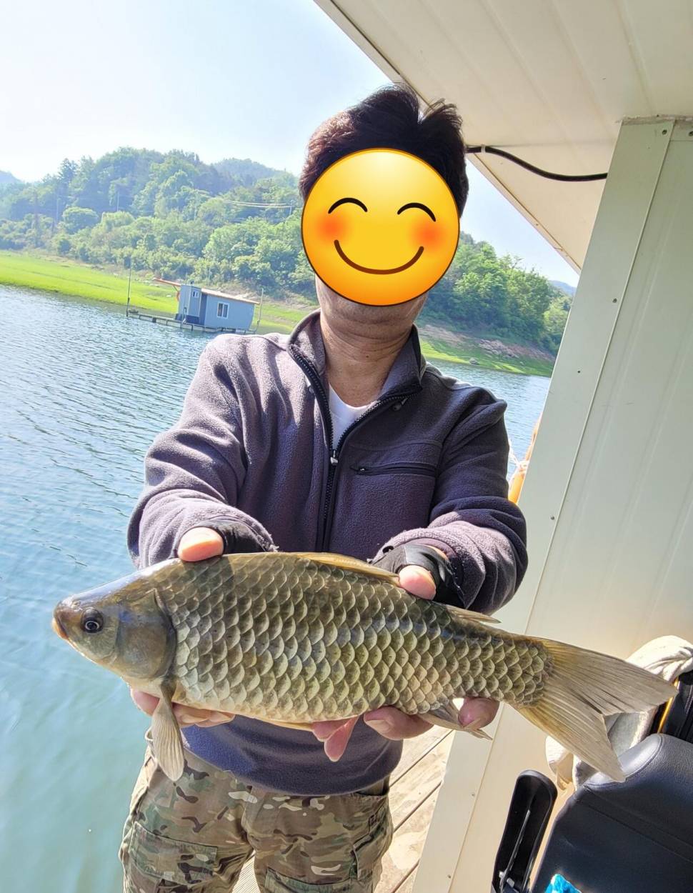 실리곡낚시터 허리급 조황입니다 (조황조행기 - 충주호조황속보)