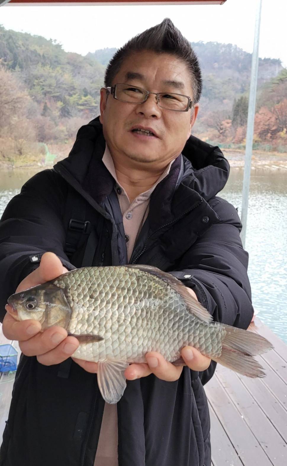 실리곡낚시터 허리급조황입니다 (조황조행기 - 충주호조황속보)