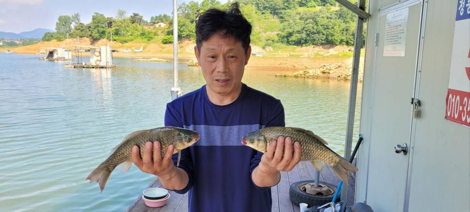 청풍신리낚시터 허리급입니다 (조황조행기 - 충주호조황속보)