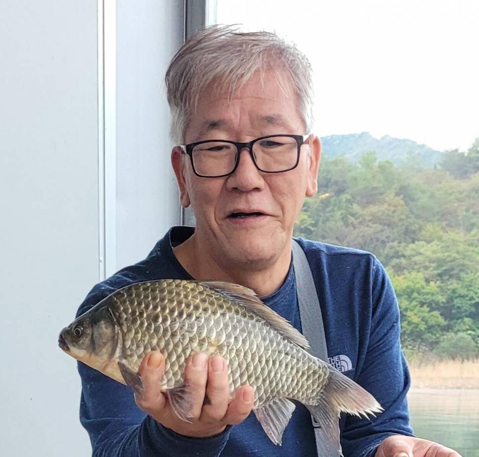 실리곡낚시터 허리급 조황입니다 (조황조행기 - 충주호조황속보)