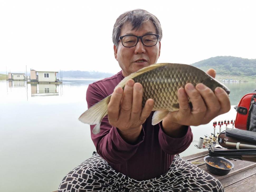 용곡 김기호 낚시터 사짜 조황정보 입니다 (조황조행기 - 충주호조황속보)