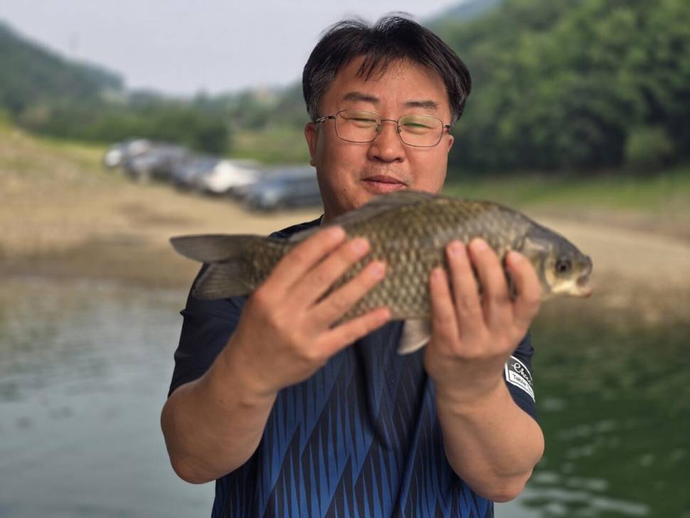 오늘도 대물들이 (조황조행기 - 충주호조황속보)