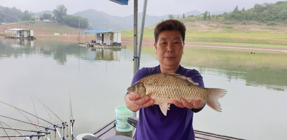 충주호 짱가네낚시터 (조황조행기 - 충주호조황속보)