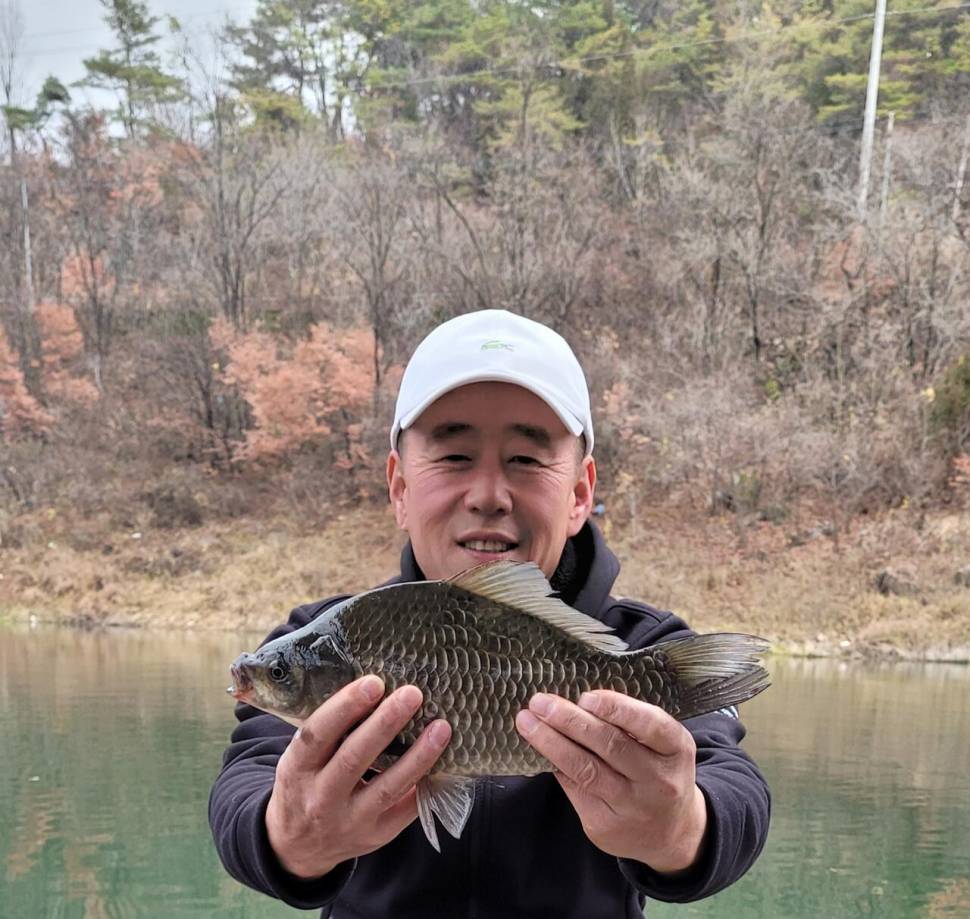 실리곡낚시터 허리급조황입니다 (조황조행기 - 충주호조황속보)
