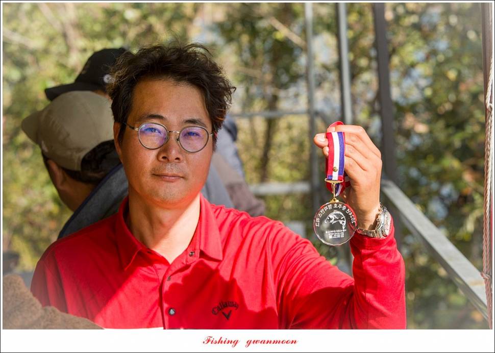 솔낚시터입니다 (조황조행기 - 충주호조황속보)