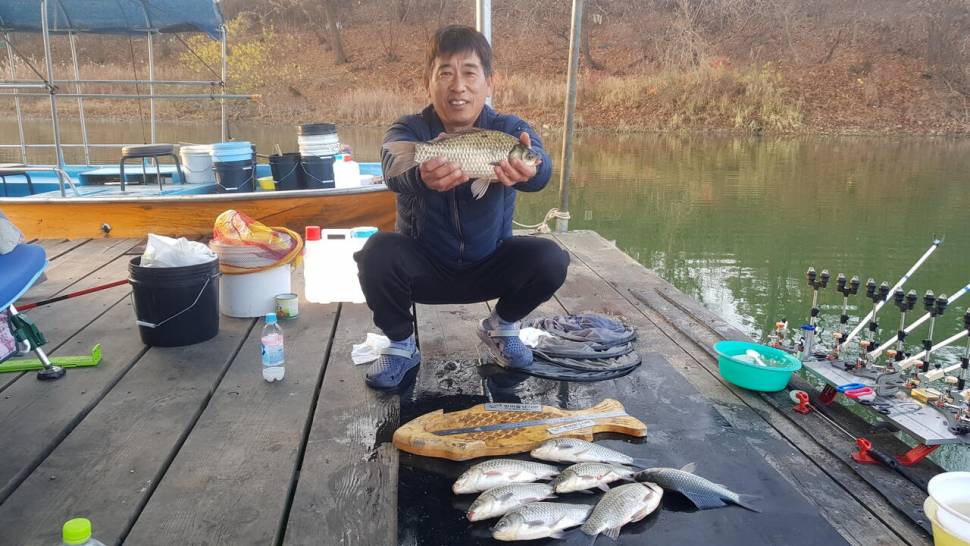 청풍 한버들 허릿급 조황입니다 (조황조행기 - 충주호조황속보)