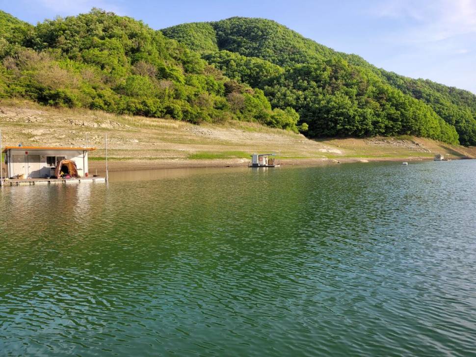 실리곡낚시터 조황입니다 (조황조행기 - 충주호조황속보)