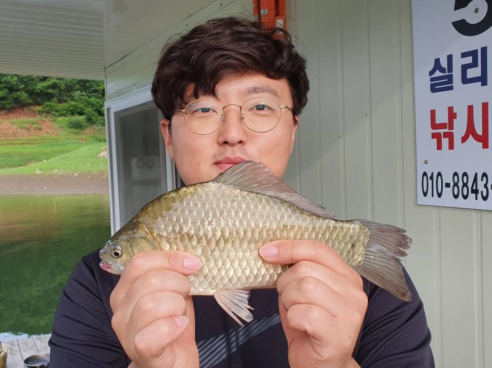 실리곡낚시터 허리급 조황입니다 (조황조행기 - 충주호조황속보)