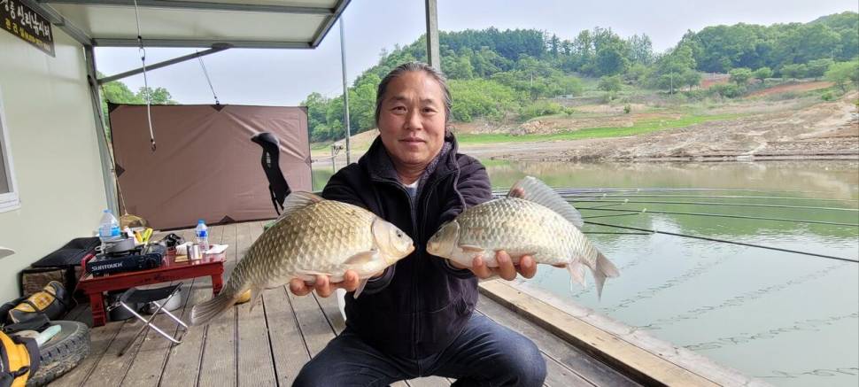청풍신리낚시터 허리급입니다 (조황조행기 - 충주호조황속보)