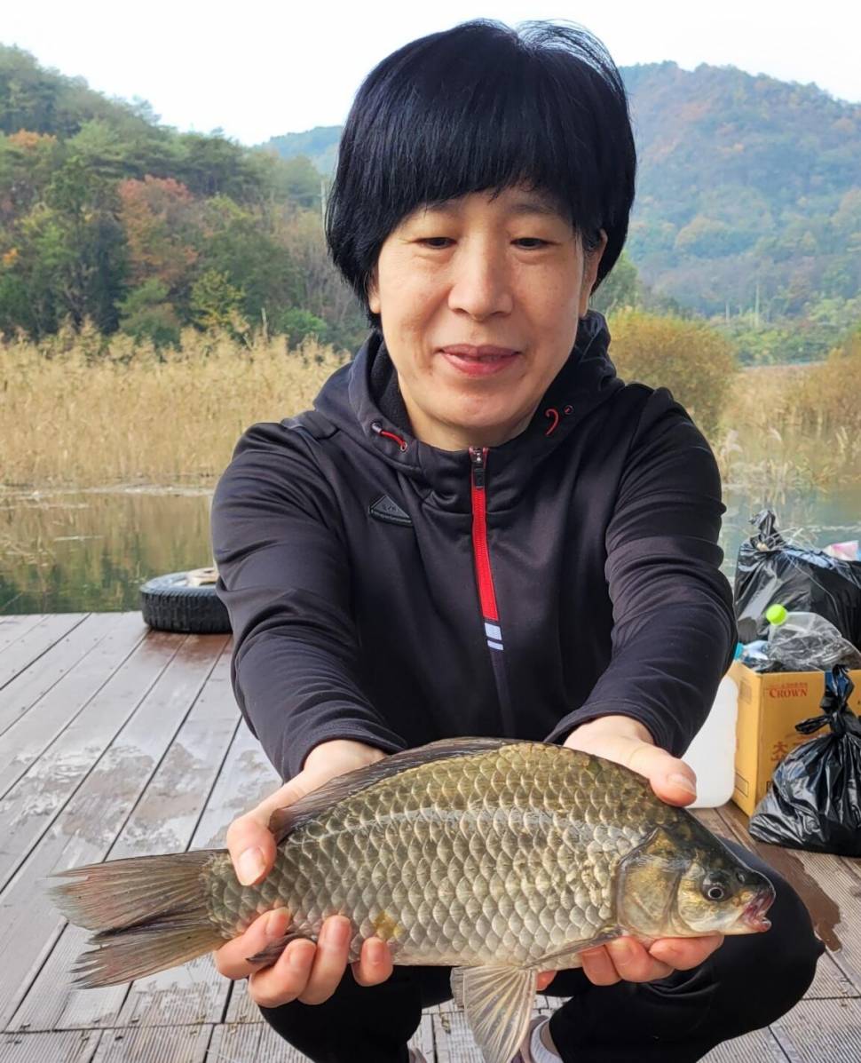 실리곡낚시터 허리급 조황입니다 (조황조행기 - 충주호조황속보)