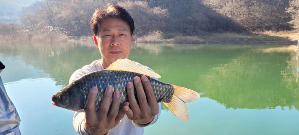 청풍신리낚시터 4짜외 허리급 조황입니다 (조황조행기 - 충주호조황속보)
