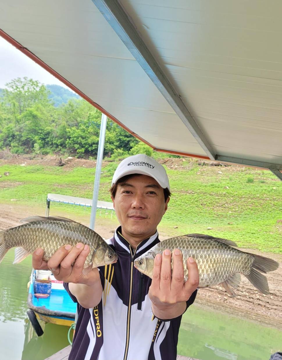 실리곡낚시터 434cm 415cm 4짜 조황입니다 (조황조행기 - 충주호조황속보)
