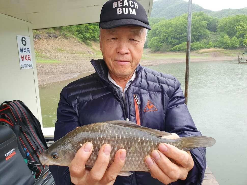 실리곡낚시터 조황입니다 (조황조행기 - 충주호조황속보)