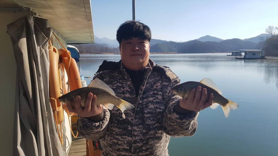 청풍호 한버들 조황입니다 (조황조행기 - 충주호조황속보)