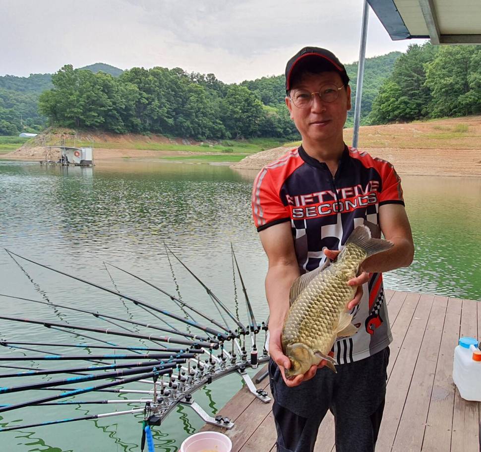 청풍신리낚시터 425cm 조황정보입니다 (조황조행기 - 충주호조황속보)