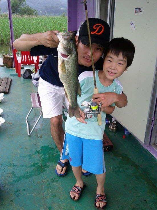 충남 아산 안골지 가족여행 (유료터정보 - 유료터조행기)