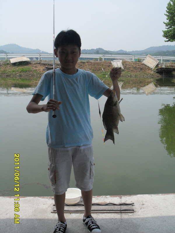 주말에 충주 입석낚시터를 다녀와서 (유료터정보 - 유료터조행기)