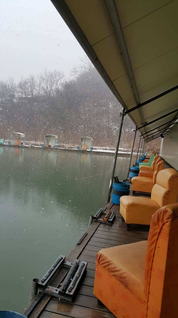 눈오는날 각북낚시터 (유료터정보 - 유료터조행기)
