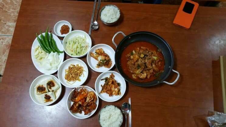 삼괴정낚시터 ㅡ 폭발적인 아침장 (유료터정보 - 유료터조행기)
