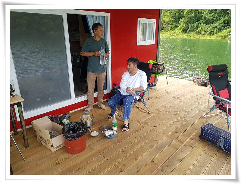 충주호 문골낚시터에서2차전 (유료터정보 - 유료터조행기)