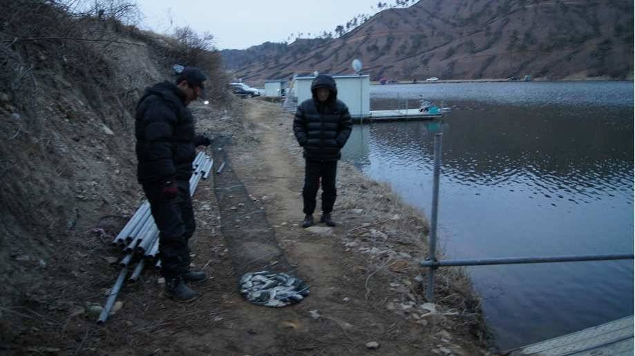 한결 포근해진 날씨와 더불어 조황이 좋아지고 있습니다 토종붕어하면 역시 태안 소근지 입니다 (유료터정보 - 유료터조행기)