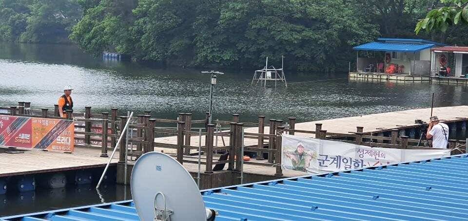블랙베어의 유료터 조행기 동교낚시터 FTV 낚시가 묘하다 (유료터정보 - 유료터조행기)