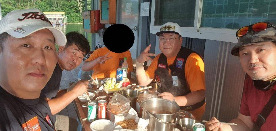 블랙베어의 유료터 조행기 중리테마파크 FTV 낚시가 묘하다 (유료터정보 - 유료터조행기)