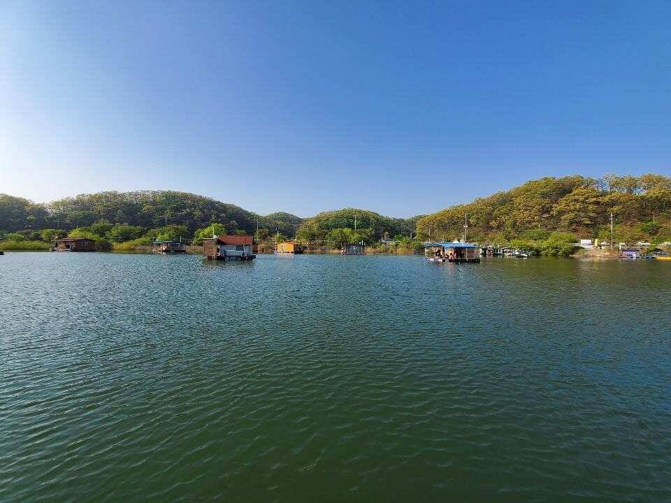 4월25일 초평지 사또좌대 (유료터정보 - 유료터조행기)
