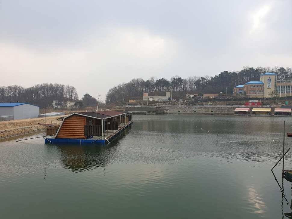 강풍속의 낚시장광낚시터 (유료터정보 - 유료터조행기)