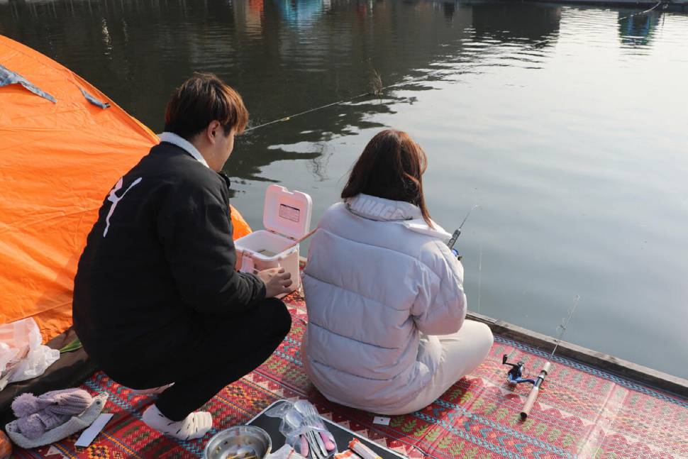 아이들이 더 좋아하네요 마둔낚시터 빙어 낚시 (유료터정보 - 유료터조행기)