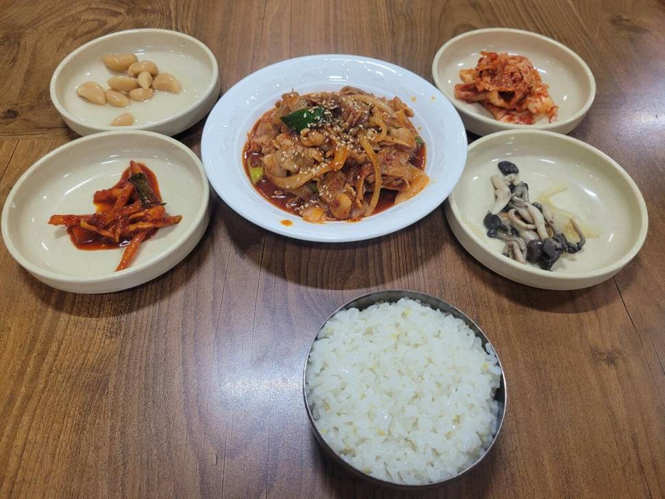 붕슐랭가이드 경기 화성 당골낚시터 – 10m 강풍 속에서도 평온을 찾을 수 있는 곳 (유료터정보 - 유료터조행기)