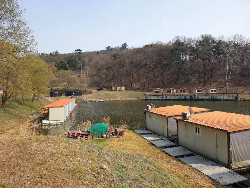 봄숲속 낚시산우물낚시터 (유료터정보 - 유료터조행기)