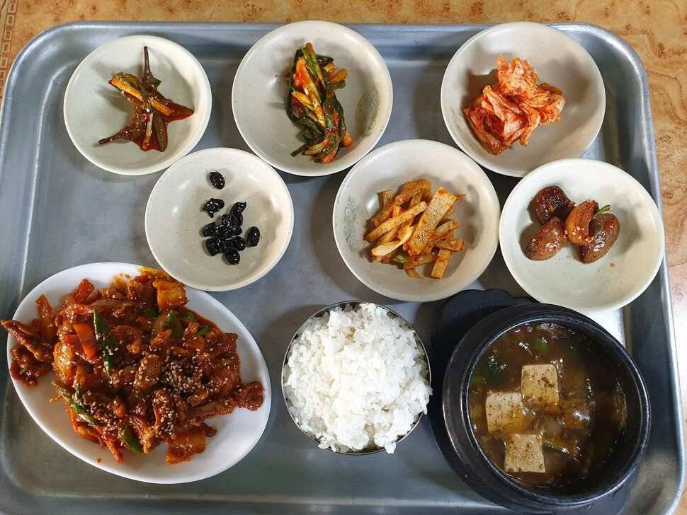 봄숲속 낚시산우물낚시터 (유료터정보 - 유료터조행기)