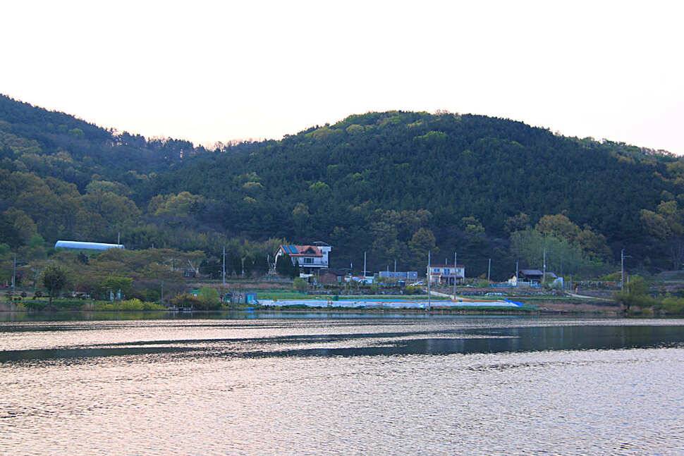 바람 불고 파도쳐도 입질은 한다 냉정낚시터 (유료터정보 - 유료터조행기)