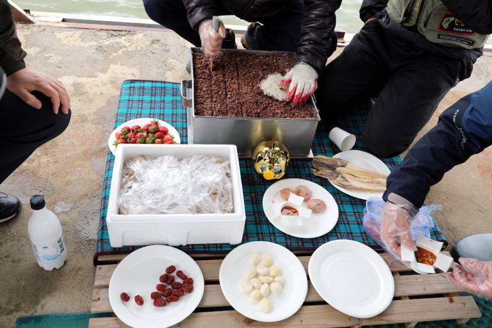 비가 왔어도 만정낚시터 (유료터정보 - 유료터조행기)